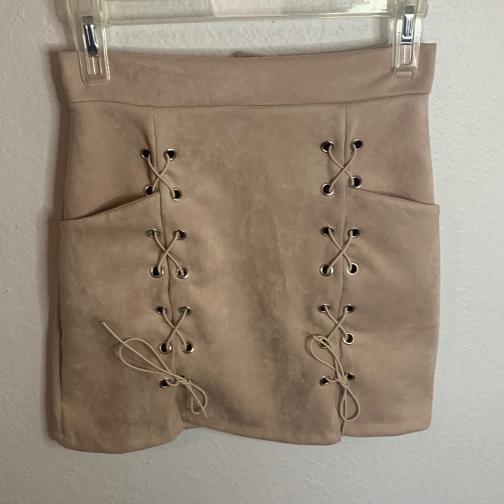 Vestidos Tan Lace Up Mini Skirt, Small